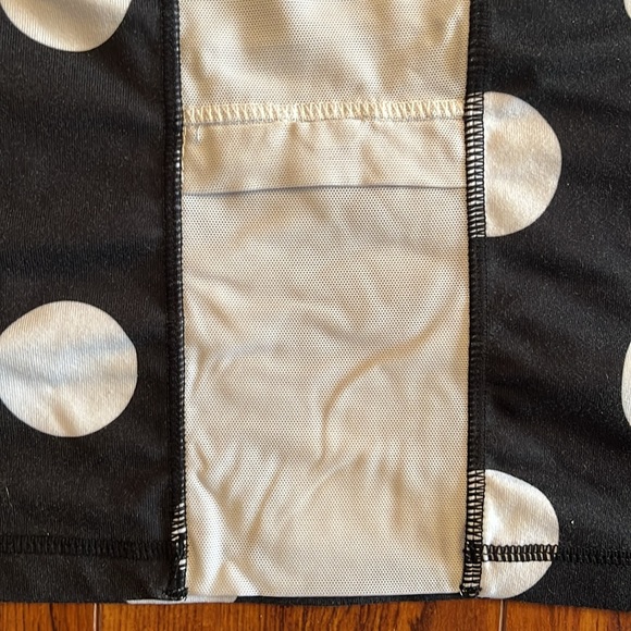 Lululemon Workout Top - Picture 4 of 6